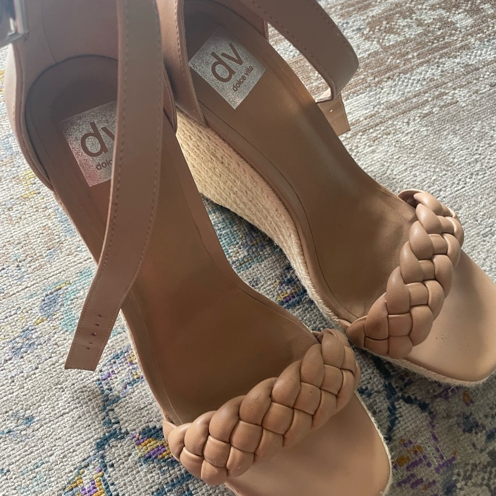 Women Wedges - Picture 2 of 5